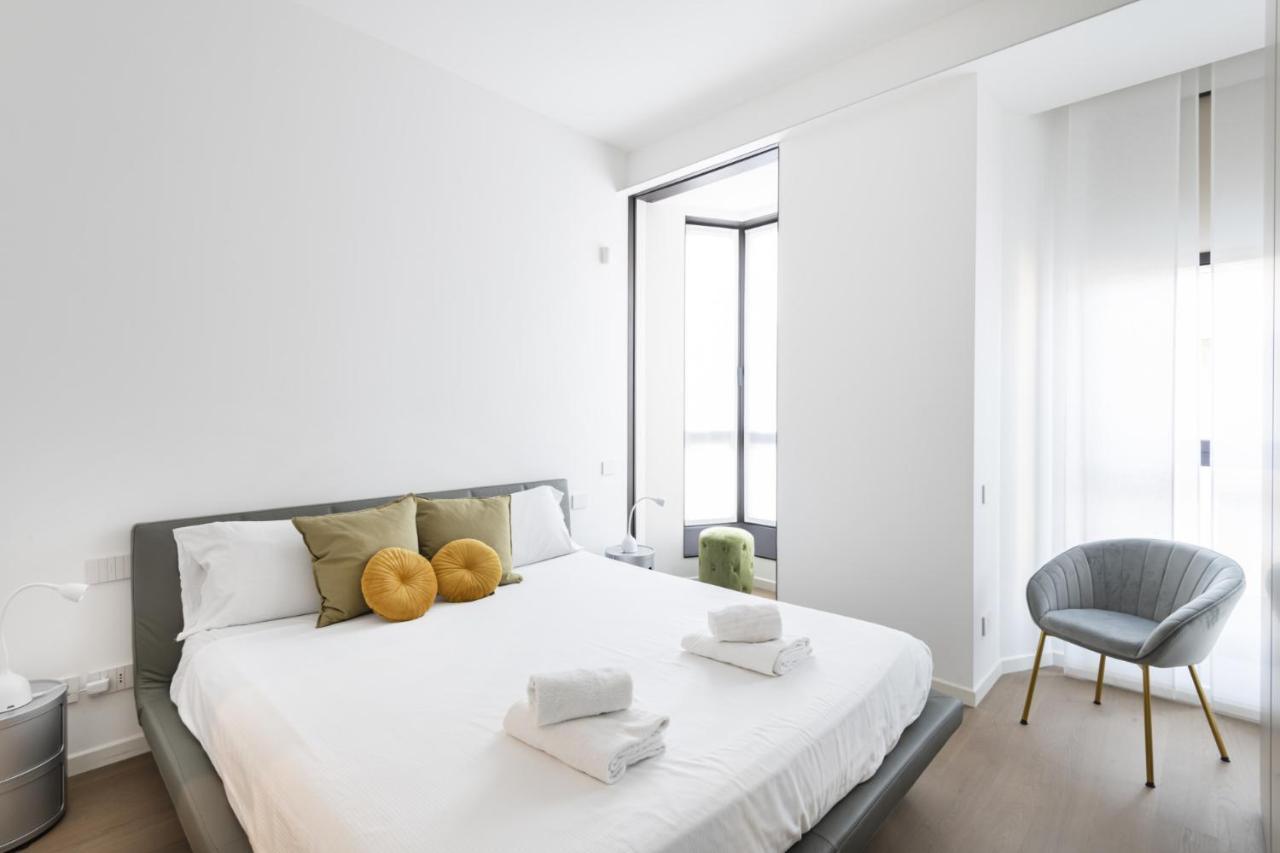 Easylife - Lussuosa Dimora Con Rooftop Condominiale Vista Duomo Milão Exterior foto